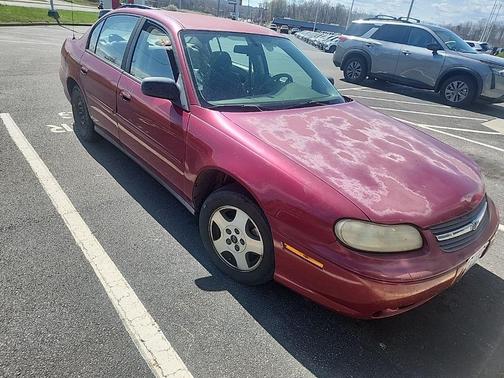 2004 Chevrolet Classic Base