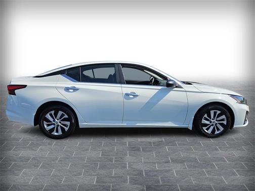 2025 Nissan Altima S