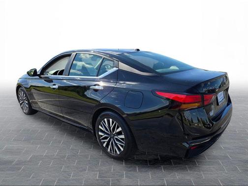 Black 2025 Nissan Altima SV