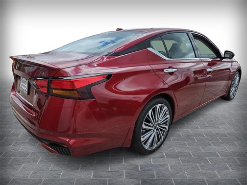 2025 Nissan Altima SL