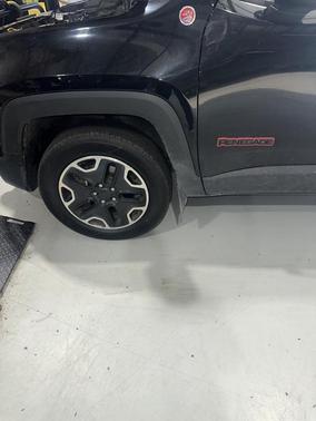 2017 Jeep Renegade Trailhawk