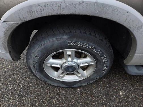 2002 Ford Explorer XLT