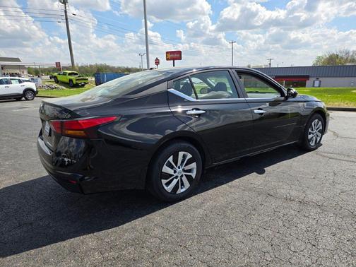 2025 Nissan Altima S