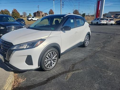 2023 Nissan Kicks SV