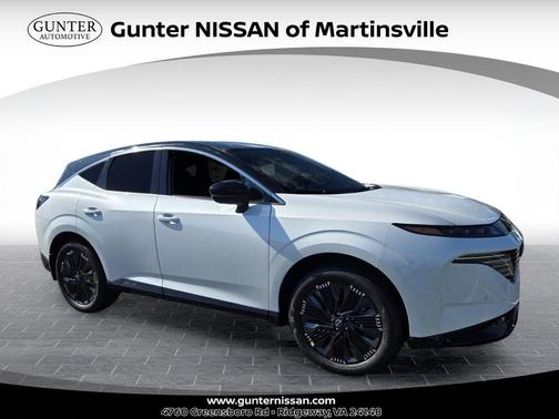 White / Black 2026 Nissan Murano Platinum