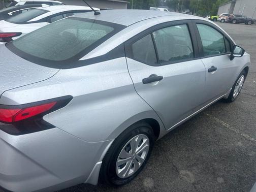 Brilliant Silver Metallic 2025 Nissan Versa S