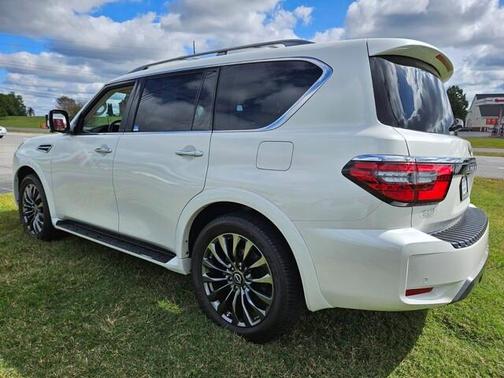 2023 Nissan Armada Platinum
