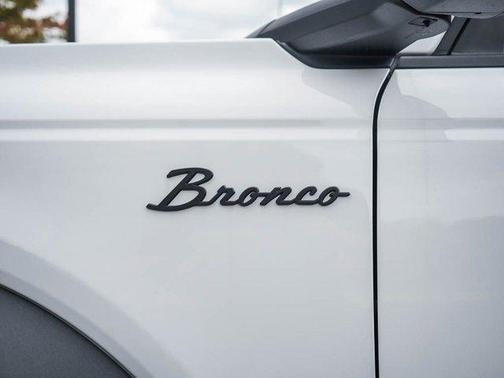 Oxford White 2026 Ford Bronco Big Bend