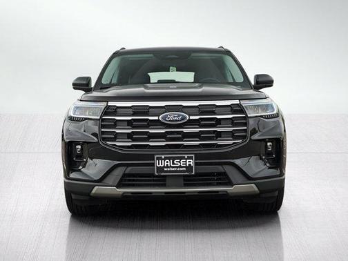 Black Metallic 2026 Ford Explorer Active