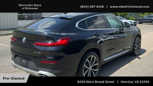 Black Sapphire Metallic 2022 BMW X4 xDrive30i