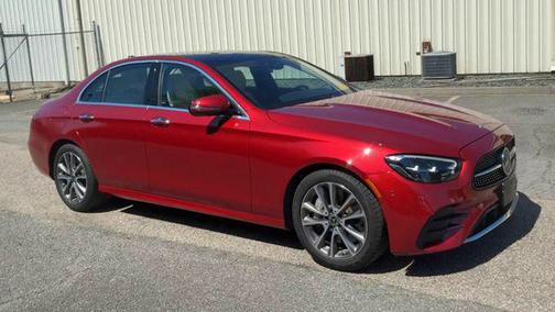 MANUFAKTUR Cardinal Red Metallic 2022 Mercedes-Benz E-Class 4MATIC