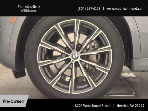 Gray Metallic 2025 BMW X6 xDrive40i