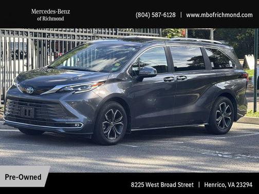2025 Toyota Sienna Platinum 7 Passenger
