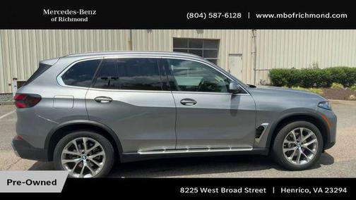 Skyscraper Grey Metallic 2026 BMW X5 xDrive40i