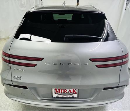 2023 Genesis Electrified GV70 Advanced AWD