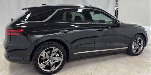 2025 Genesis Electrified GV70 Advanced AWD