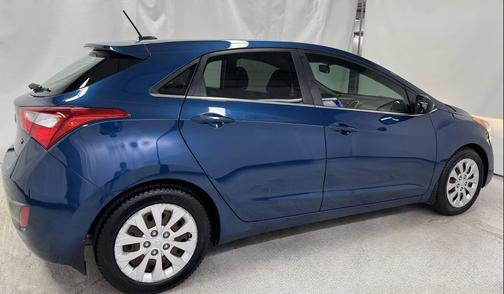 2016 Hyundai Elantra GT Base