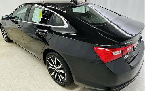 2017 Chevrolet Malibu 1LT