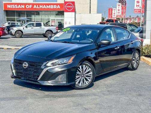 Black 2024 Nissan Altima 2.5 SV