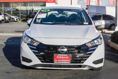 2024 Nissan Versa 1.6 SV