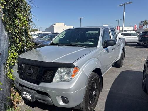 Brilliant Silver Metallic 2019 Nissan Frontier SV