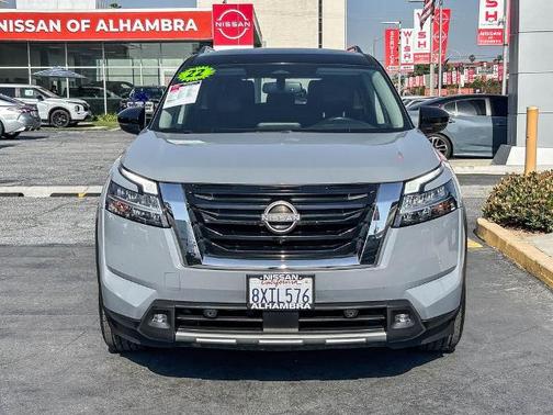 Gray 2 Tone 2022 Nissan Pathfinder SL