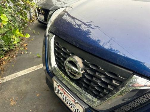 Deep Blue Pearl 2020 Nissan Kicks SV