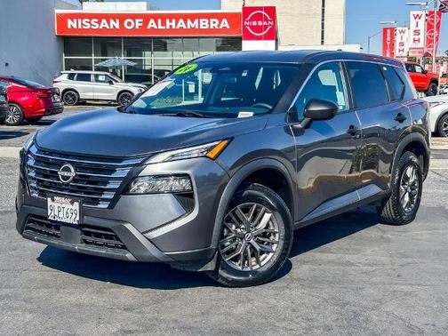 Gun Metallic 2024 Nissan Rogue S