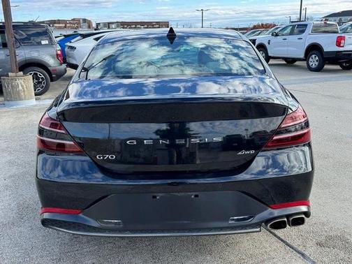 2023 Genesis G70 2.0T