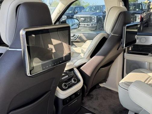 2021 Lincoln Navigator Black Label