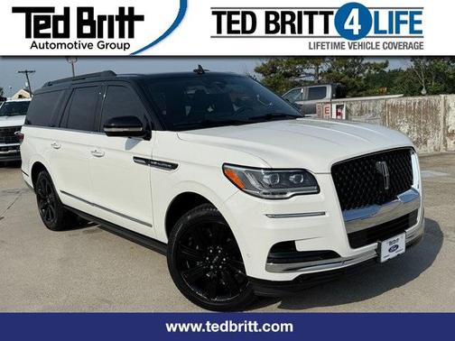 2022 Lincoln Navigator L Black Label