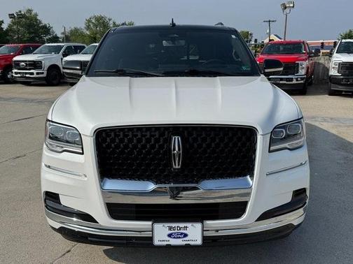 2022 Lincoln Navigator L Black Label