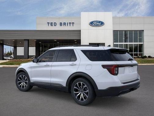 White Metallic 2026 Ford Explorer ST-Line