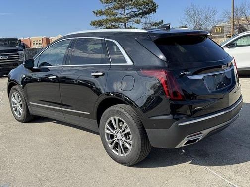 2022 Cadillac XT5 Premium Luxury