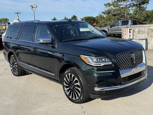 2024 Lincoln Navigator L Black Label