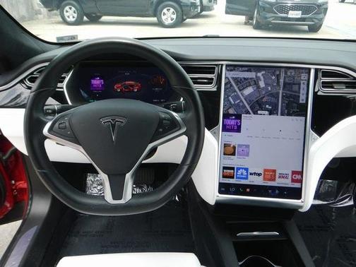 Photo 4 of 39 of 2017 Tesla Model S 60