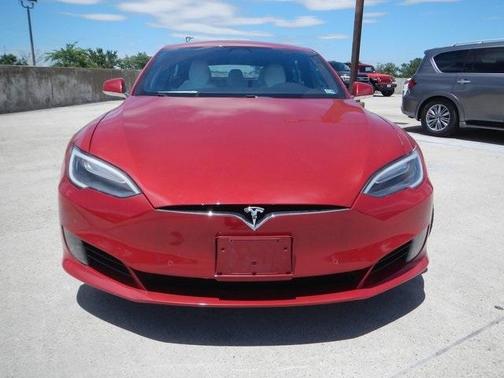 Photo 2 of 39 of 2017 Tesla Model S 60