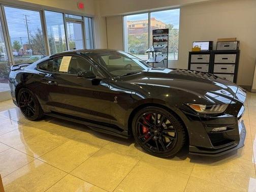2020 Ford Shelby GT500 Base