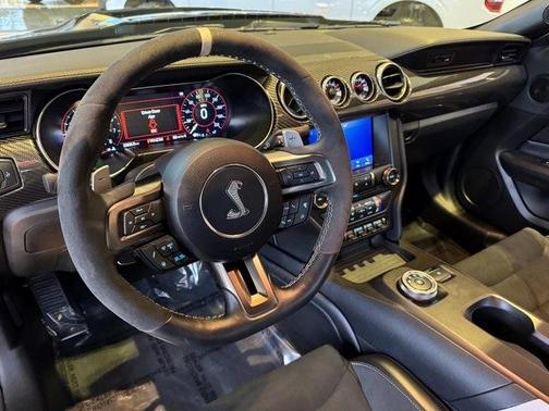 2020 Ford Shelby GT500 Base