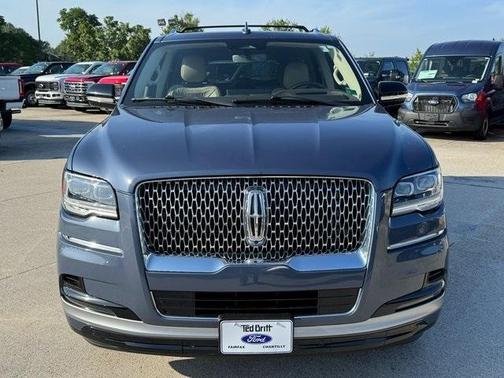 2022 Lincoln Navigator L Reserve