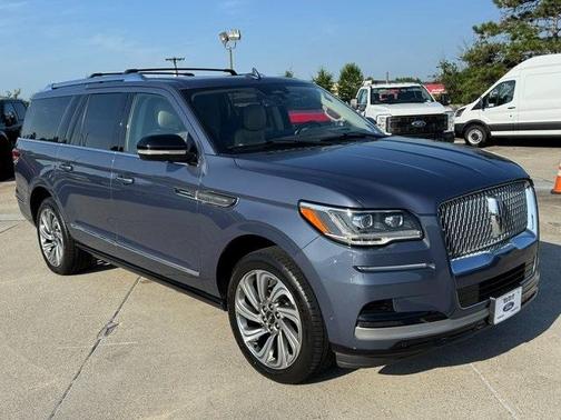 2022 Lincoln Navigator L Reserve