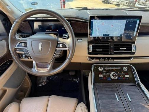 2022 Lincoln Navigator L Reserve