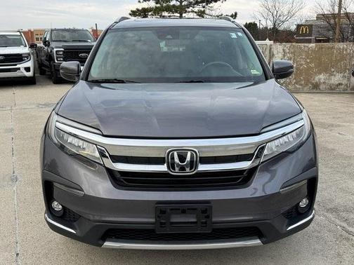 2022 Honda Pilot Touring 7-Passenger