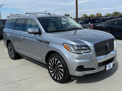 2022 Lincoln Navigator Black Label