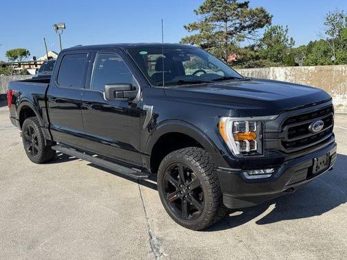 Black Metallic 2023 Ford F-150 XLT