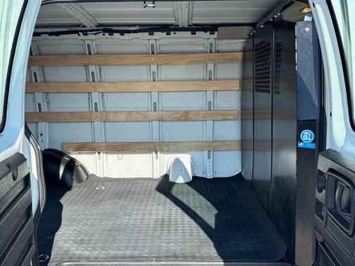 2023 GMC Savana 2500 Work Van