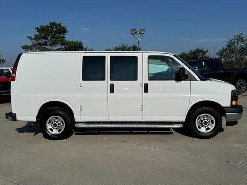2023 GMC Savana 2500 Work Van