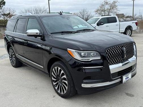 2022 Lincoln Navigator Black Label