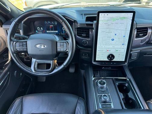 White Metallic 2022 Ford Expedition Platinum