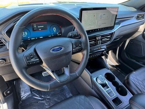 2023 Ford Escape ST-Line Elite